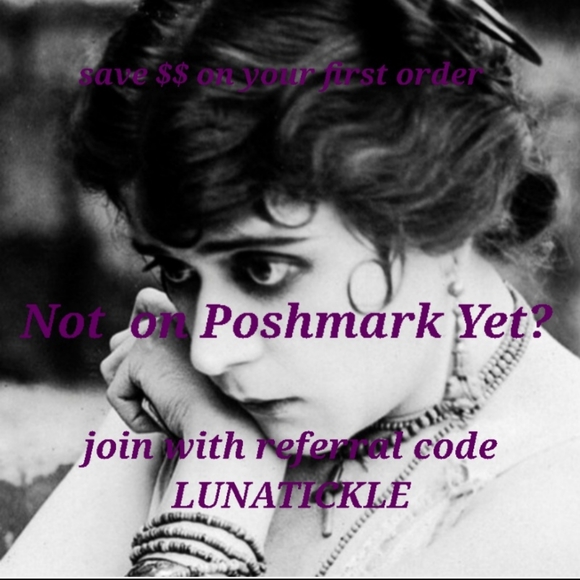 🌙Vintage Gold and Amethyst Floral Brooch - Picture 10 of 10